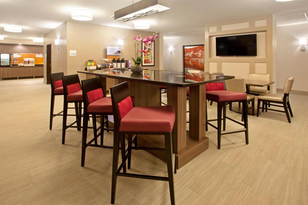 Holiday Inn Express Hotel & Suites Minneapolis - Minnetonka By Ihg Eksteriør bilde